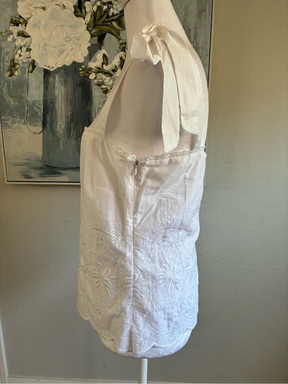 Loretta Caponi Donata White Cotton Embroidered Eyelet Tie-Shoulder Tank Top - Picture 9 of 11